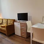 아파트 Homes